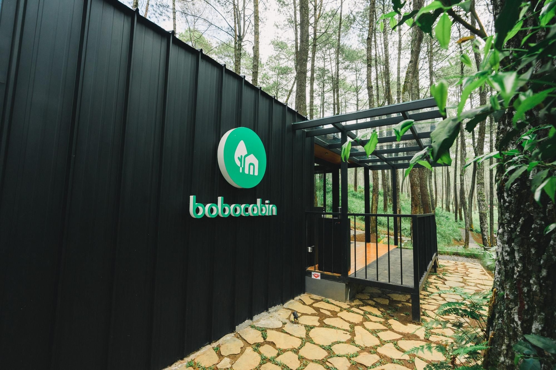 Bobocabin Cikole, Bandung0