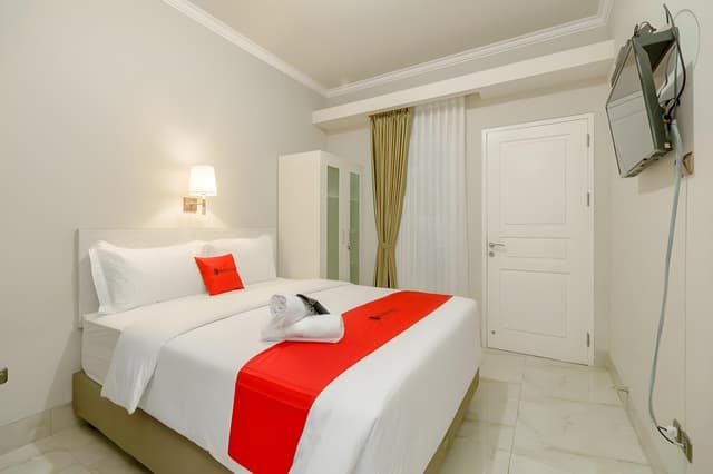 RedDoorz Room