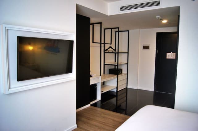 Studio 28