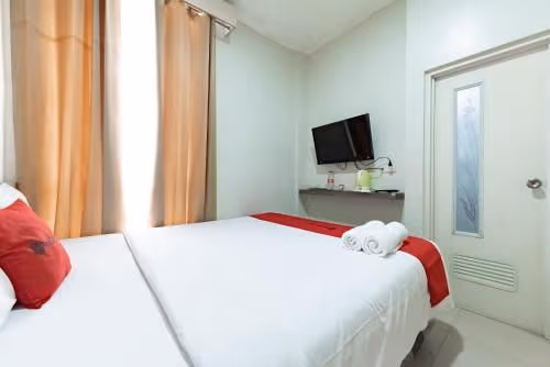 RedDoorz Room