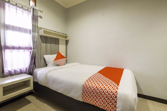 Deluxe Single Room