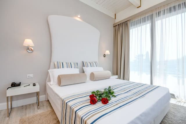 Panoramic Suite, Jetted Tub (Jacuzzi)