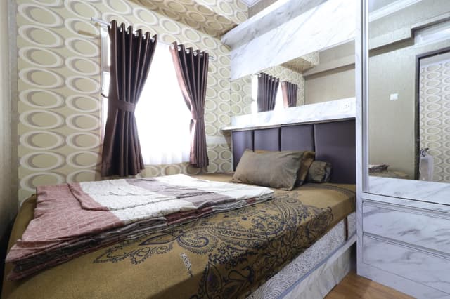 Suite Family Room