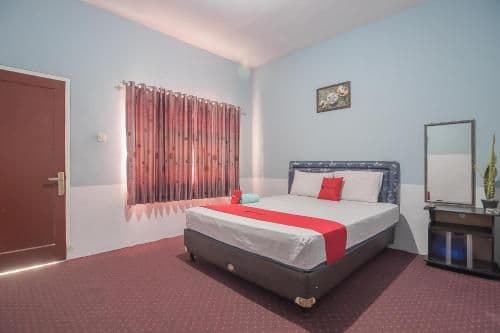 RedDoorz Room