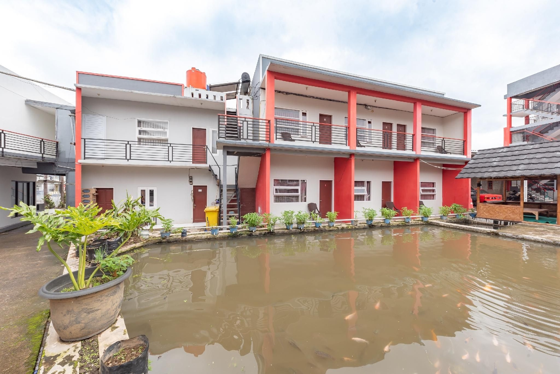 เรดดอร์ซ เนียร์ แฮปปี้ฟาร์ม จิวิเดย์ (RedDoorz near Happy Farm Ciwidey)0