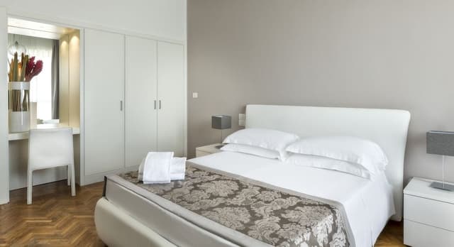 Classic Double Room Single Use, Balcony