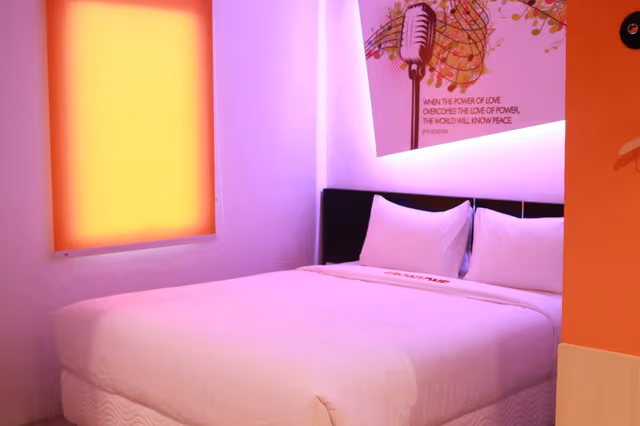Deluxe Double Bed