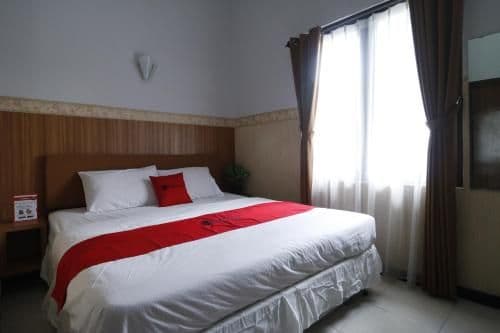 RedDoorz Room