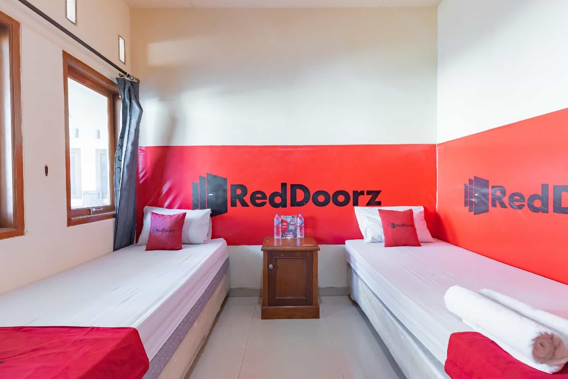 RedDoorz near Pasar Pagi 2 by Cassana RedDoorz near Pasar Pagi 2 by Cassana