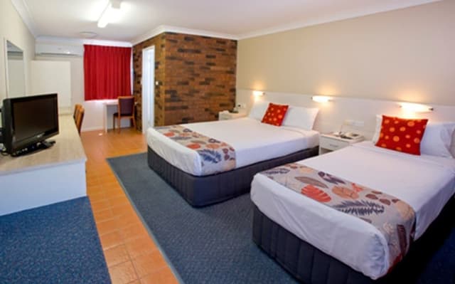 Standard Room, Multiple Beds, Non Smoking