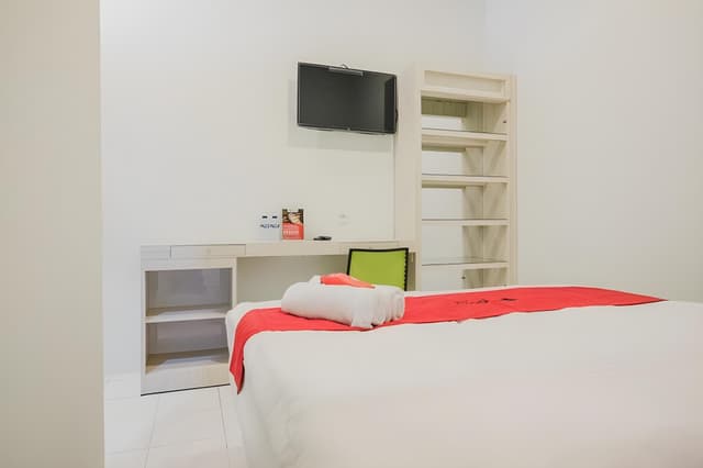 RedDoorz Room
