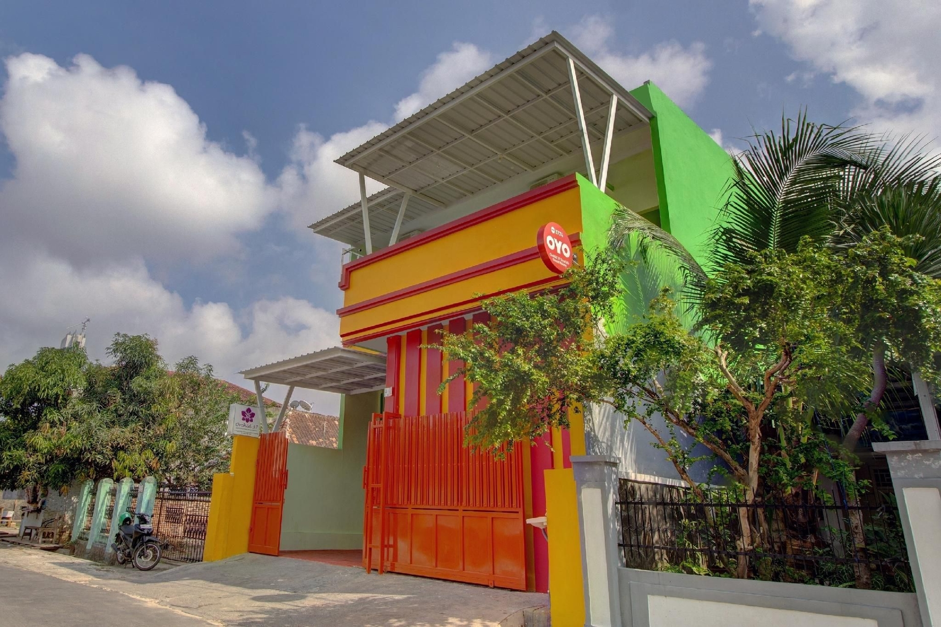 Super OYO 3774 Orchid 37 Syariah Guest House0