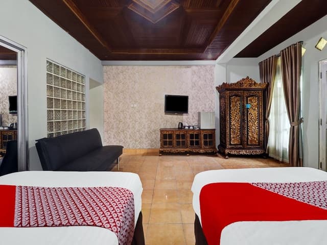 Superior Twin Room