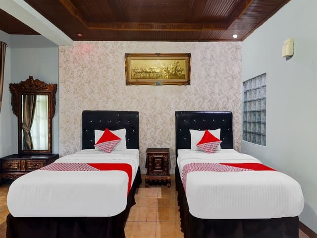 Superior Twin Room