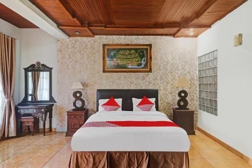 OYO Life 113500 Hotel R Cantika Syariah4