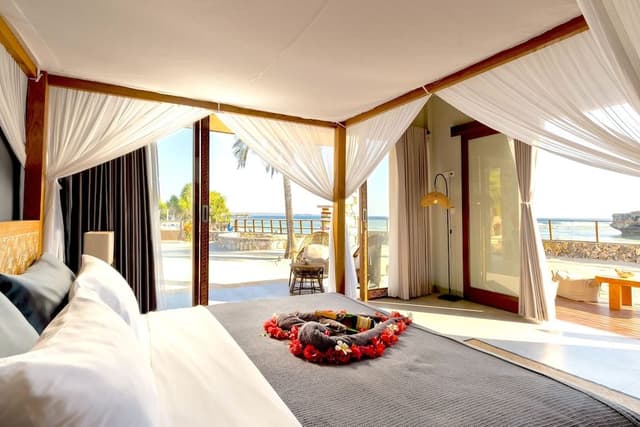 Panoramic Suite, 1 King Bed, Ocean View