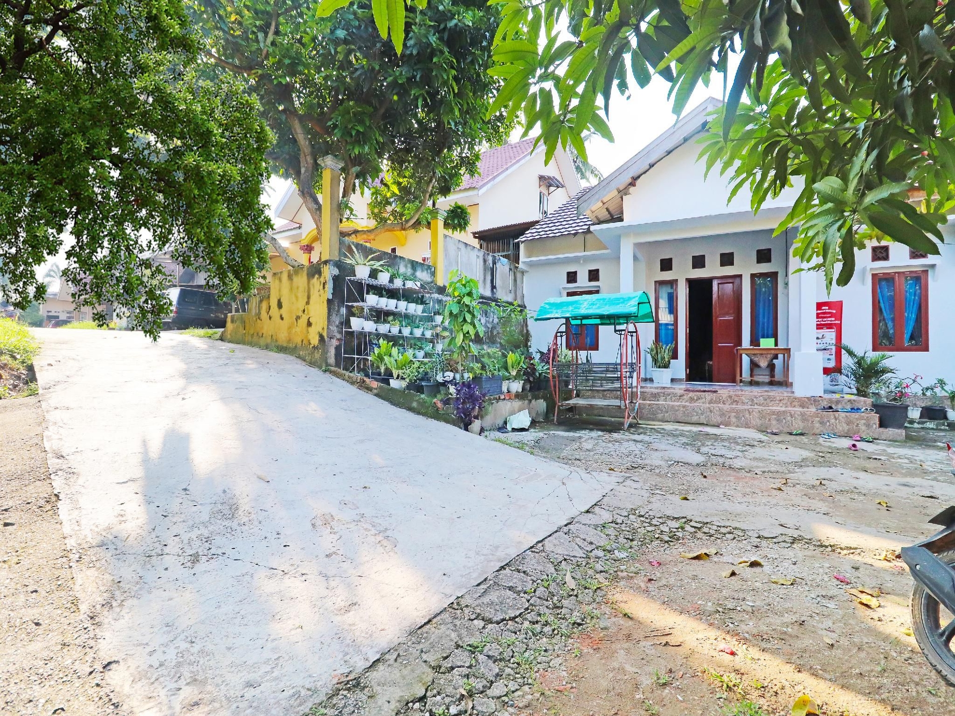 สปอต ออน 91222 กานเจง มามิ โฮมสเตย์ ชาริอาห์ (Spot On 91222 Kanjeng Mami Homestay Syariah)4