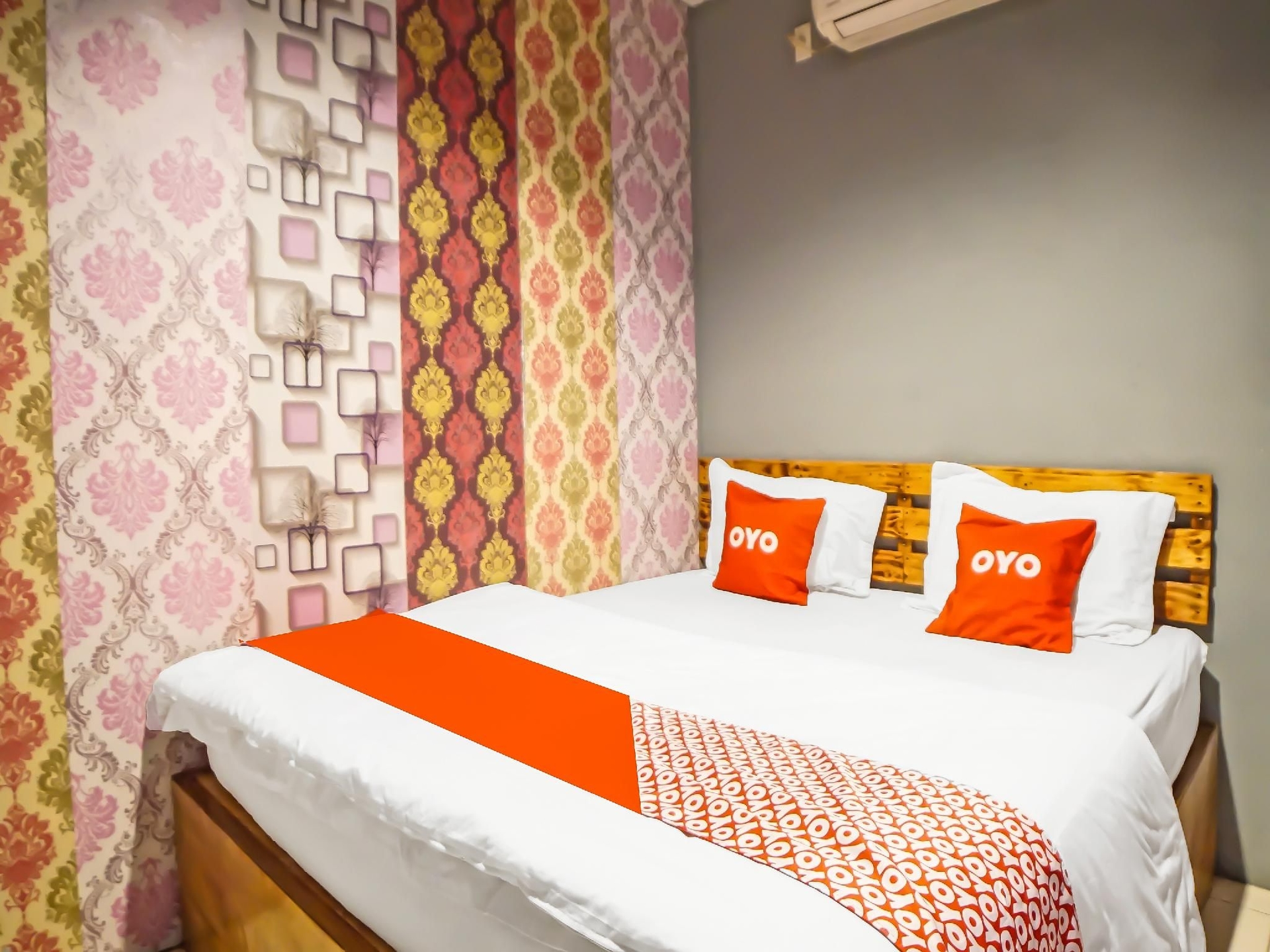 โอโย 990 สเตเดียน เรสซิเดนซ์ ชาเรียะห์ (OYO 990 Stadion Residence Syariah)1