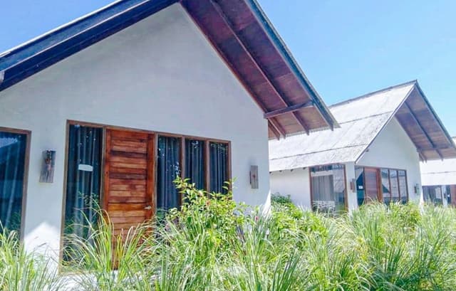 Villa, Garden View