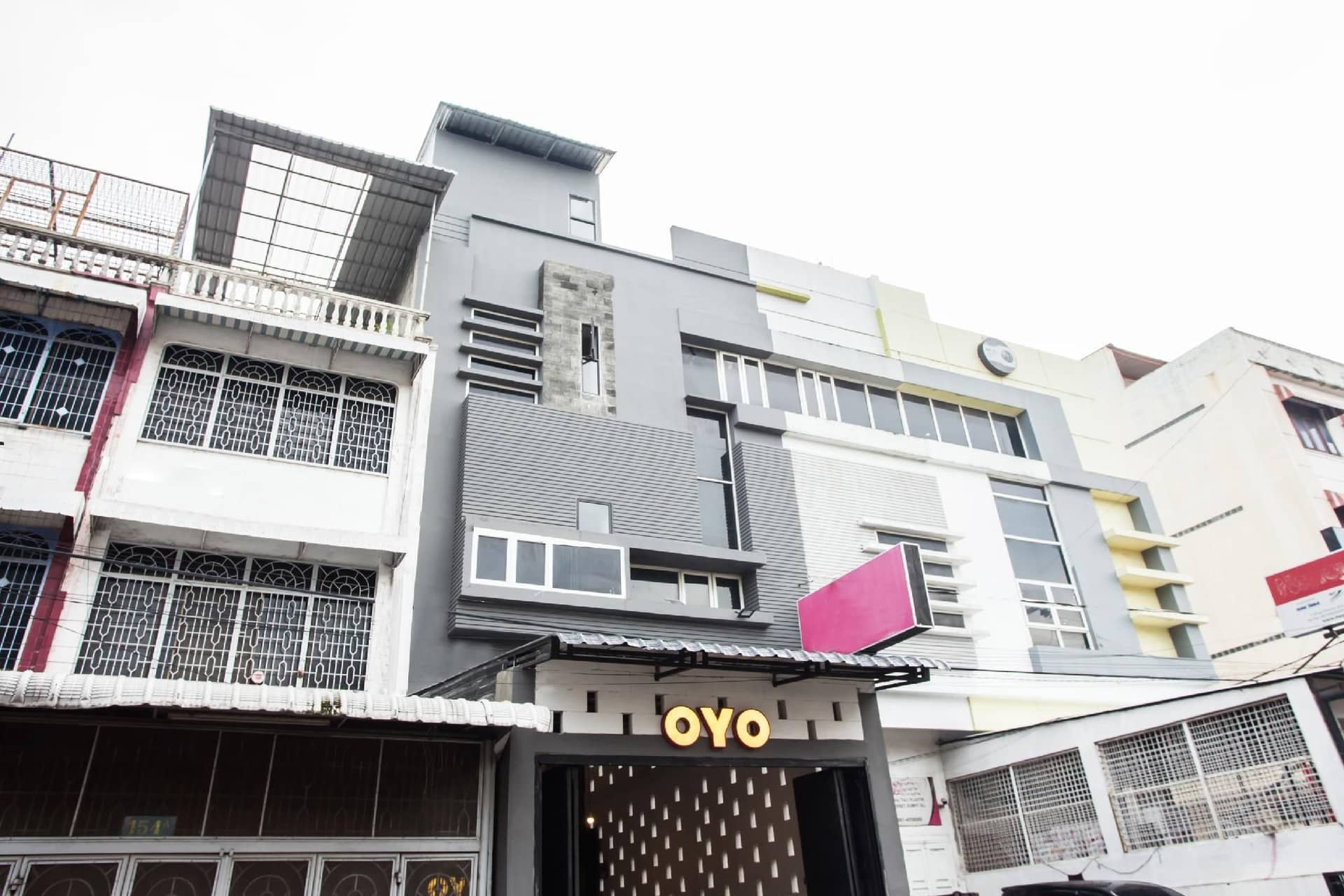 โอโย 2147 โมโน เกสต์เฮาส์ โอโย 2147 โมโน เกสต์เฮาส์