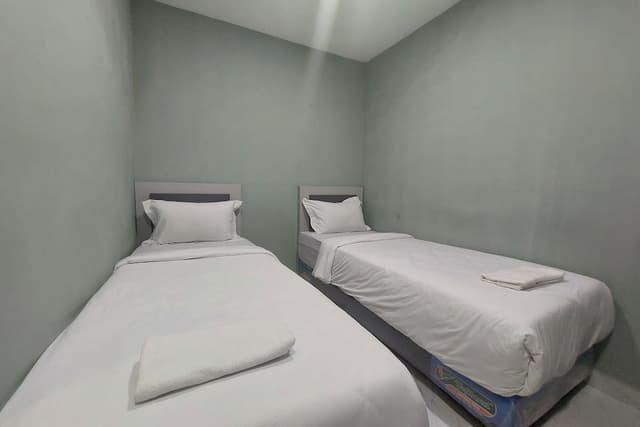 Standard Twin Room