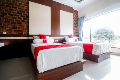 RedDoorz Plus near Kualanamu Airport4