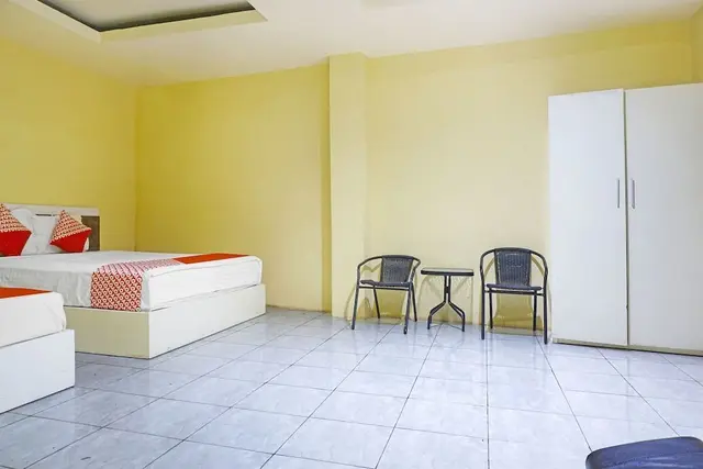 Economy Suite