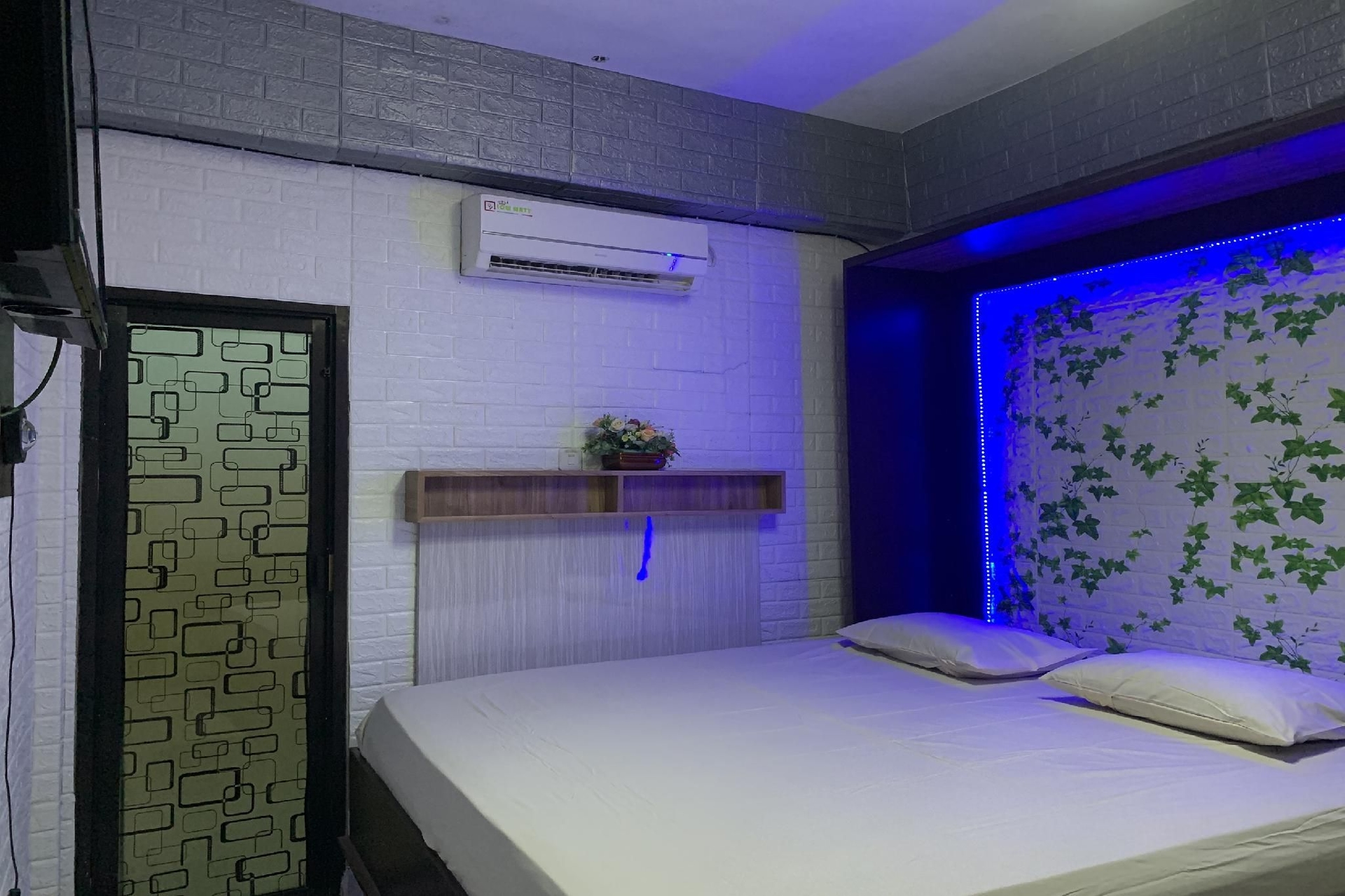 โอวายโอ 91473 วิสมา ฮูซาดา 1 เซมารัง (OYO 91757 Surya Hotel)2