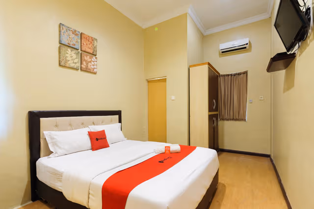 RedDoorz Room