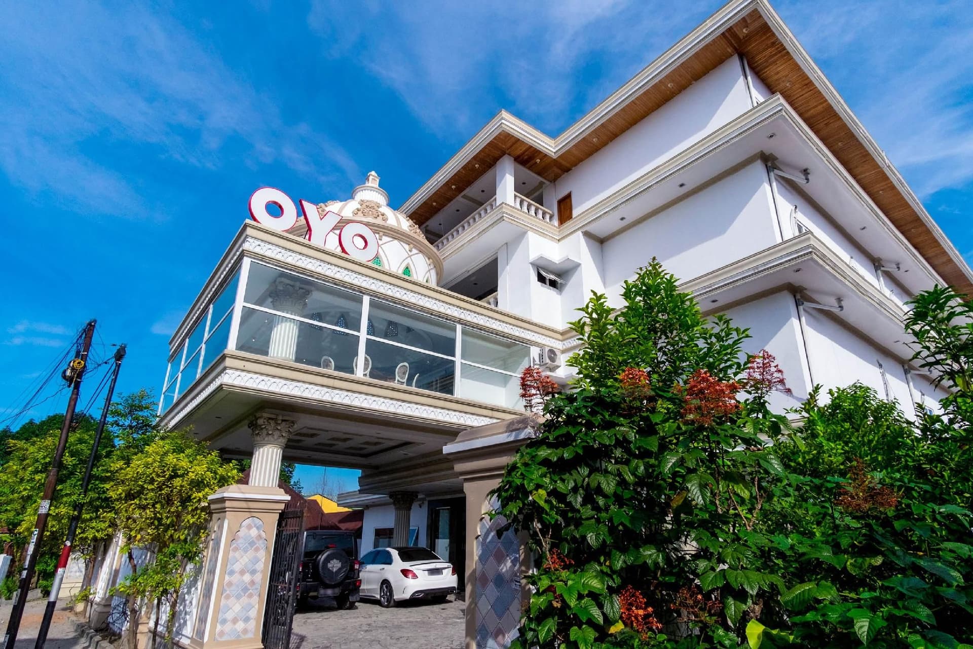 ซูเปอร์ โอโย แคปิตัล โอ 293 มูติอารา ฮิจู สวีทส์ ชาริอะห์ ซูเปอร์ โอโย แคปิตัล โอ 293 มูติอารา ฮิจู สวีทส์ ชาริอะห์