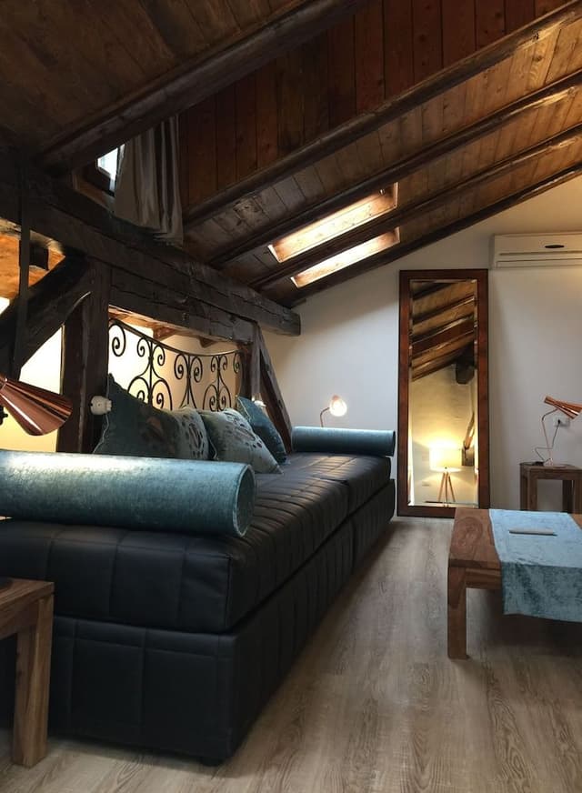 Deluxe Loft, City View