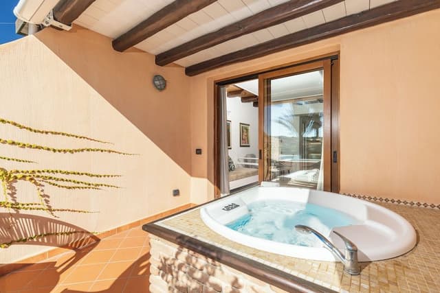 Deluxe Double or Twin Room, Sea View