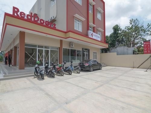 RedDoorz near Islamic Center Samarinda0