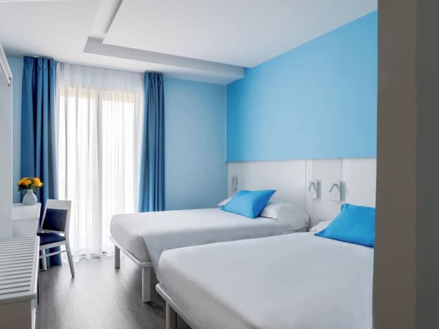 Classic Quadruple Room