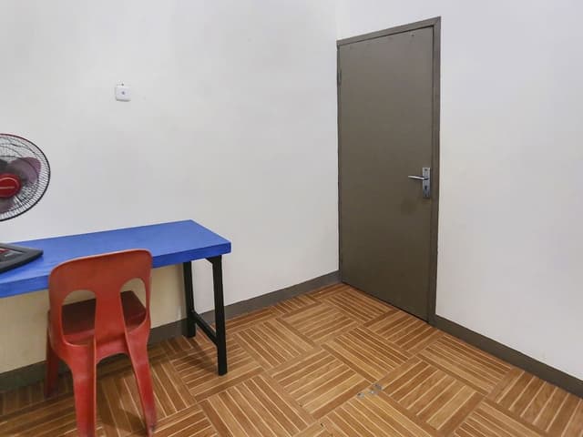 Economy Single Room