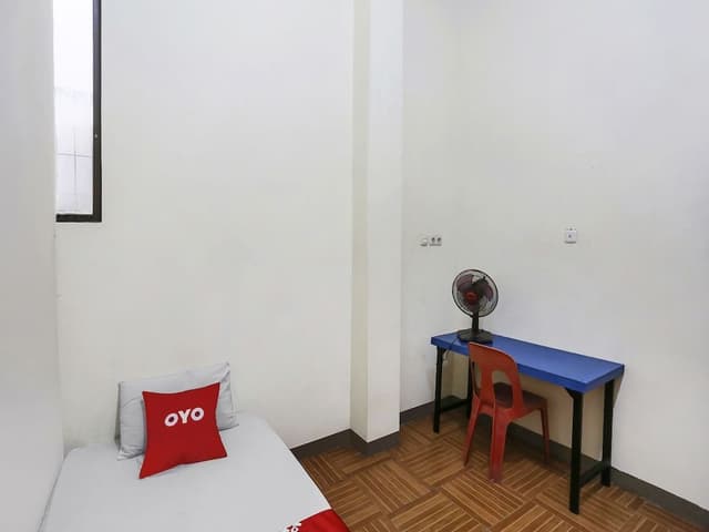 Economy Single Room