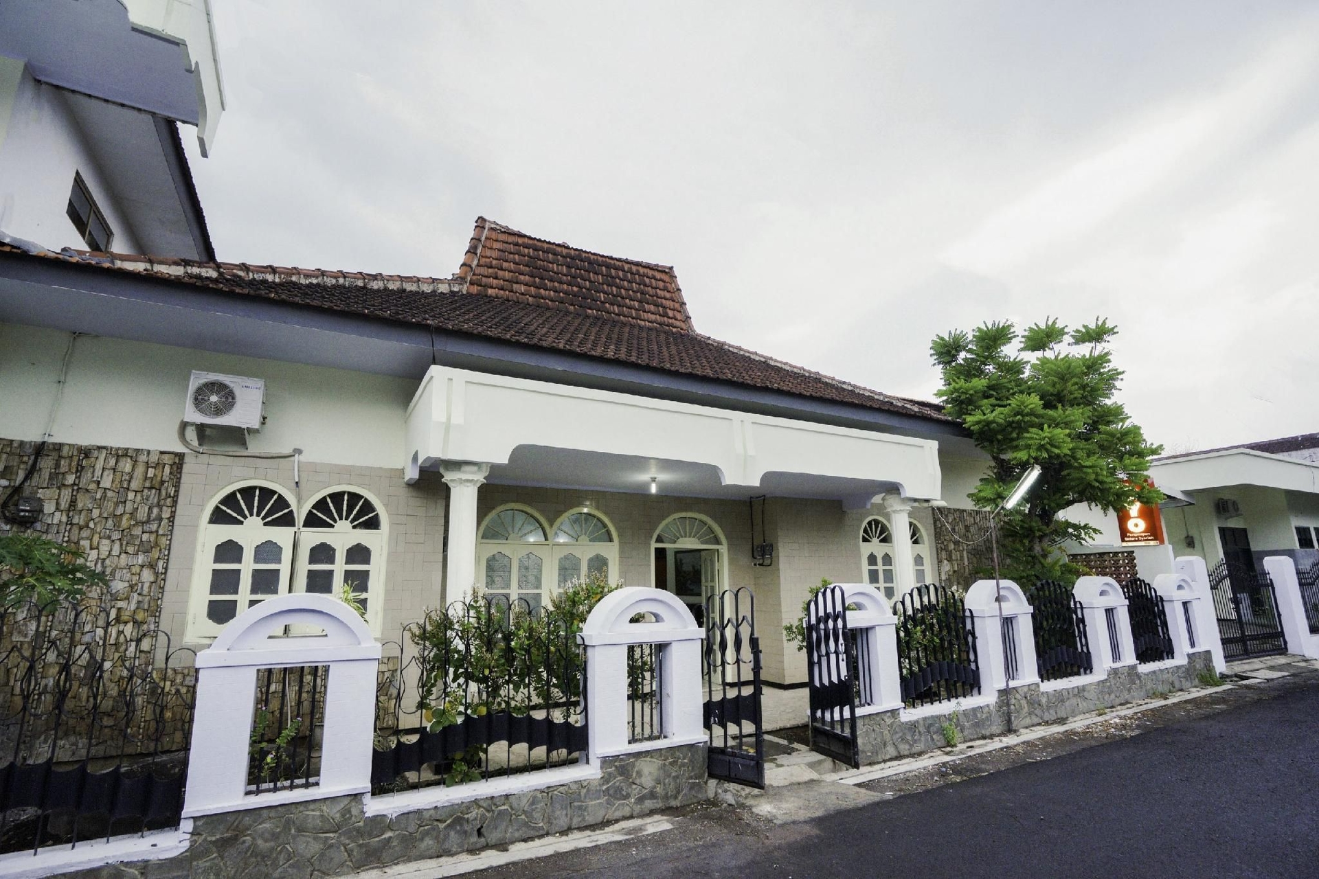 OYO 2004 Penginapan Bidara Syariah1