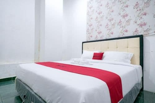RedDoorz Room