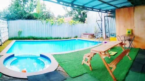 โรงแรม อัลกีรา เกสต์เฮาส์ ชะรีอะฮ์ เรดพาร์ทเนอร์ โรงแรม อัลกีรา เกสต์เฮาส์ ชะรีอะฮ์ เรดพาร์ทเนอร์