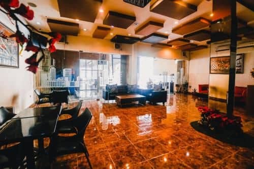 RedDoorz Plus near Sultan Hasanuddin Airport RedDoorz Plus near Sultan Hasanuddin Airport