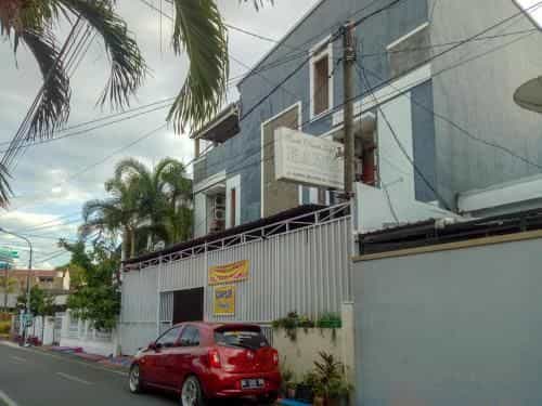 RedDoorz near RS Labuang Baji Makassar RedDoorz near RS Labuang Baji Makassar