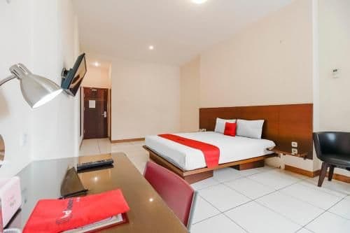 RedDoorz Room