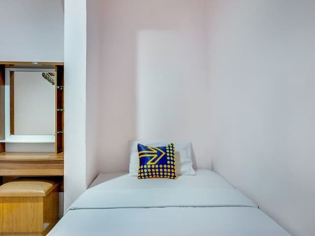 Economy Twin Room
