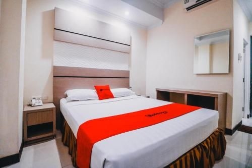เรดดอร์ซ พลัส เนียร์ มากัสซาร์ ทาวน์สแควร์ (RedDoorz Plus near Makassar Town Square)3
