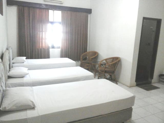 Suite Triple Room