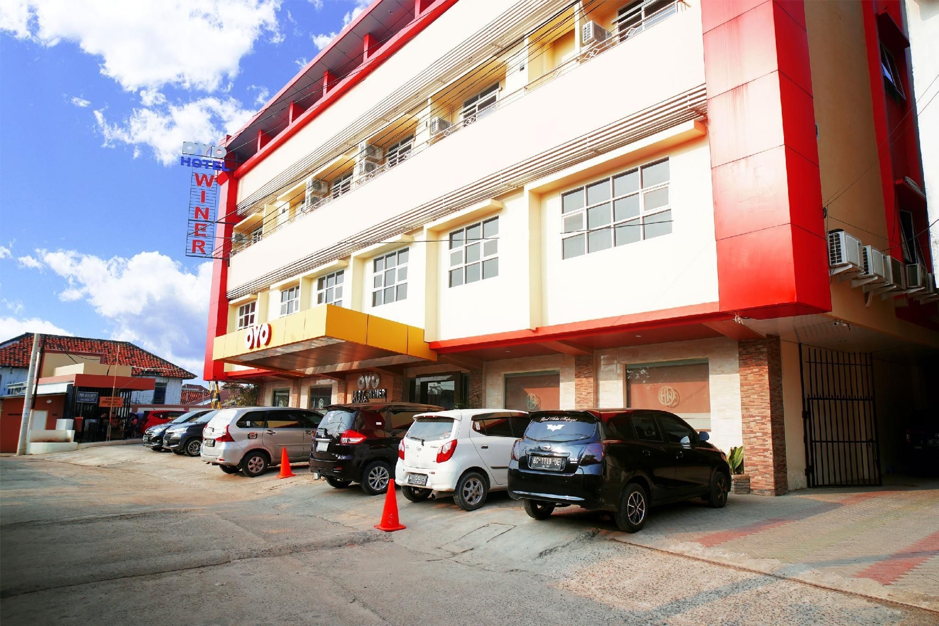 โอโย 147 โฮเต็ล วิเนอร์ (OYO 147 Hotel Winer)0