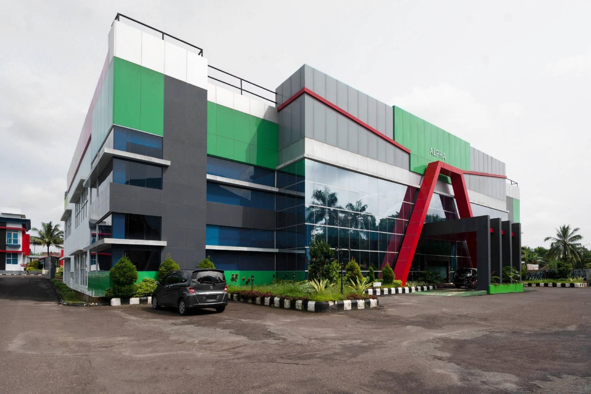 Super OYO Collection O 3431 Hotel Alpha Bandara0