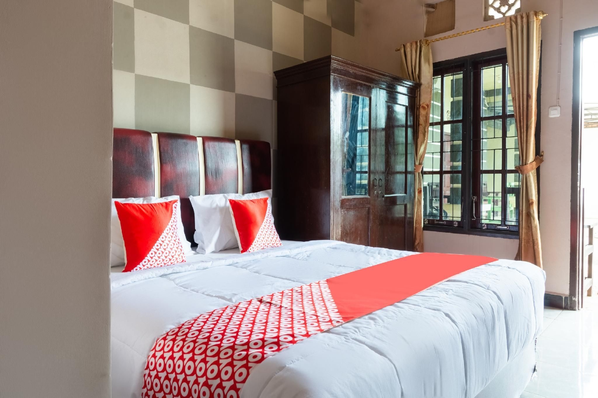 โอโย 3044 อเดเลีย เรสซิเดนซ์ (OYO 3044 Adelia Residence)3