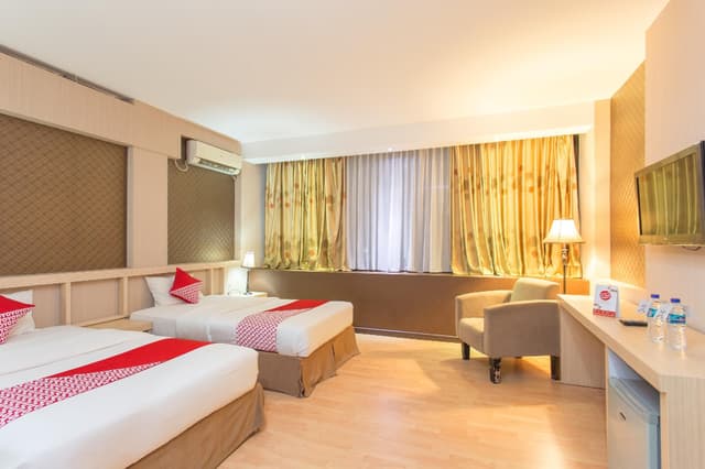 Deluxe Twin Room