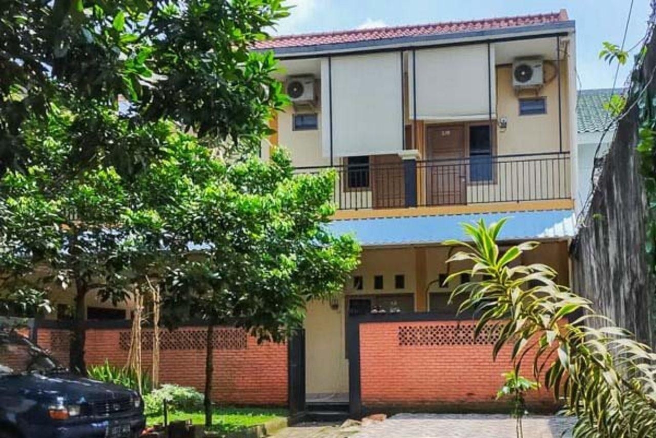 Kostawira Syariah Bintaro Mitra RedDoorz0